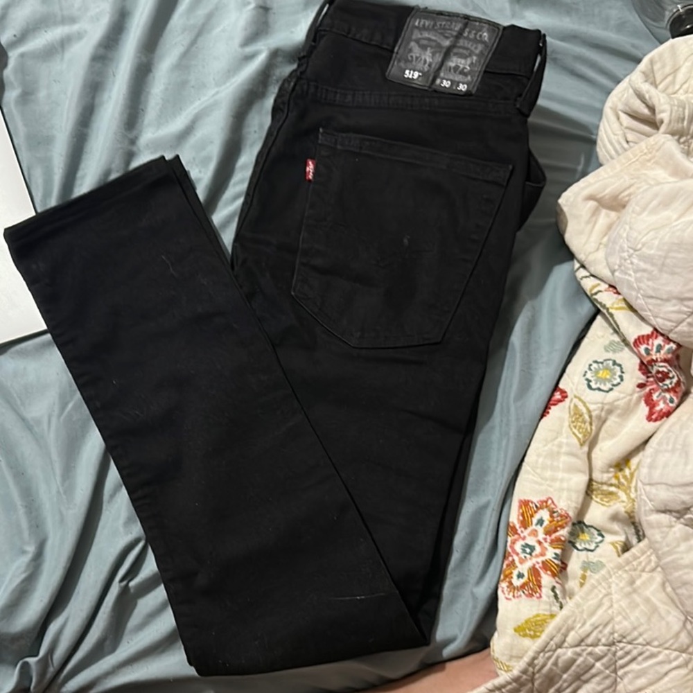 Levi's Men's black Skinny Jeans 519